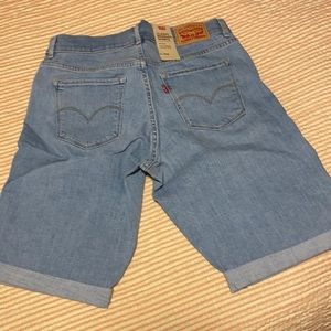 New tags Levi’s Classic Bermuda Women 6  Shorts 28